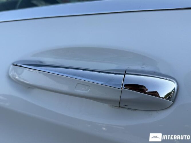 Mercedes C 350e 51 mercedes C 350e 2018