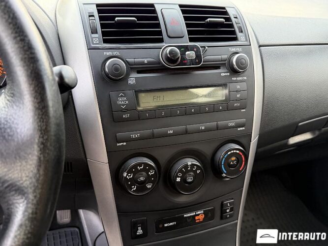 Toyota Corolla 37 toyota Corolla 2010