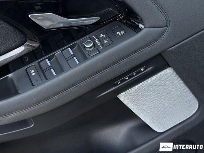 Land Rover Range Rover Evoque 36 land rover Range Rover Evoque 2020