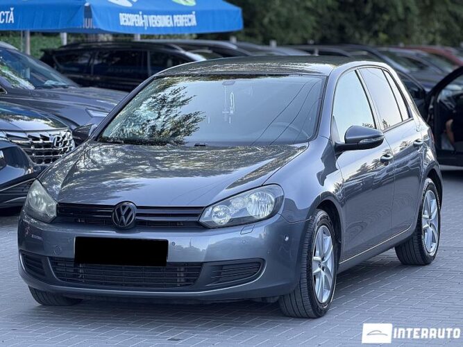 Volkswagen Golf 2009 doar la InterAuto