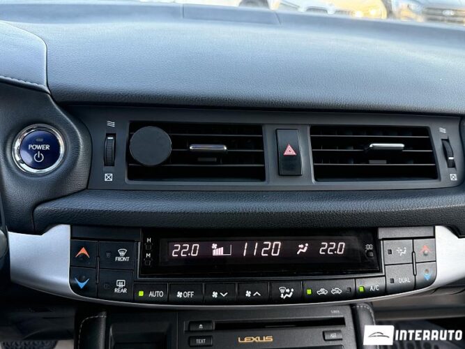 lexus CT 200h 2012