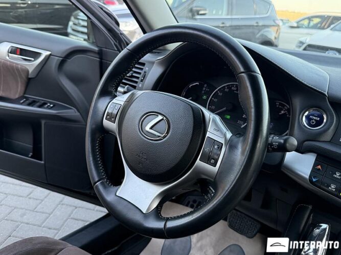 lexus CT 200h 2012
