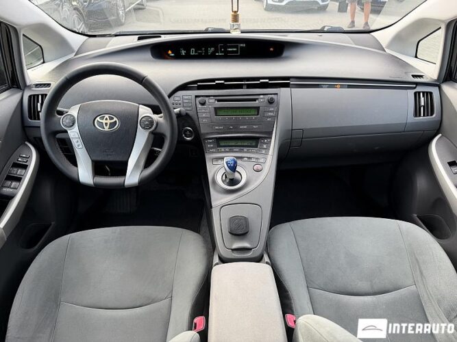 toyota Prius 2011