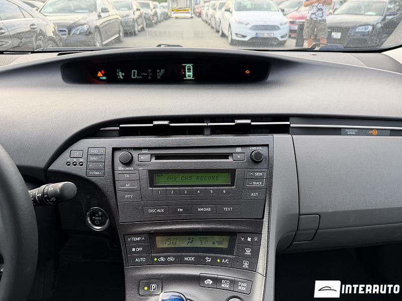 toyota Prius 2011