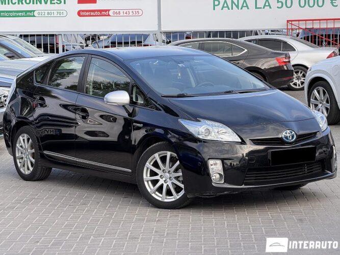 Toyota Prius 2011 doar la InterAuto