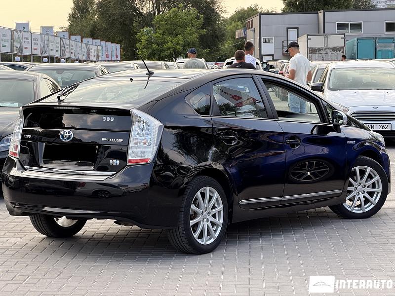 toyota Prius 2011