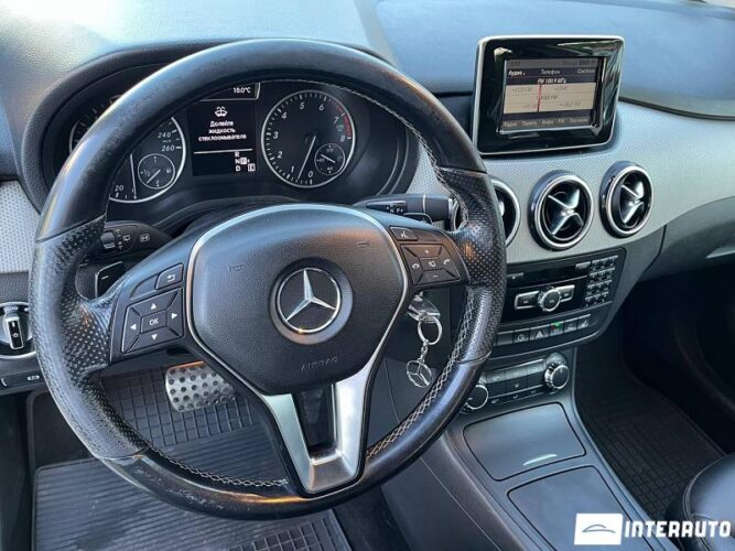 mercedes B 180 2012