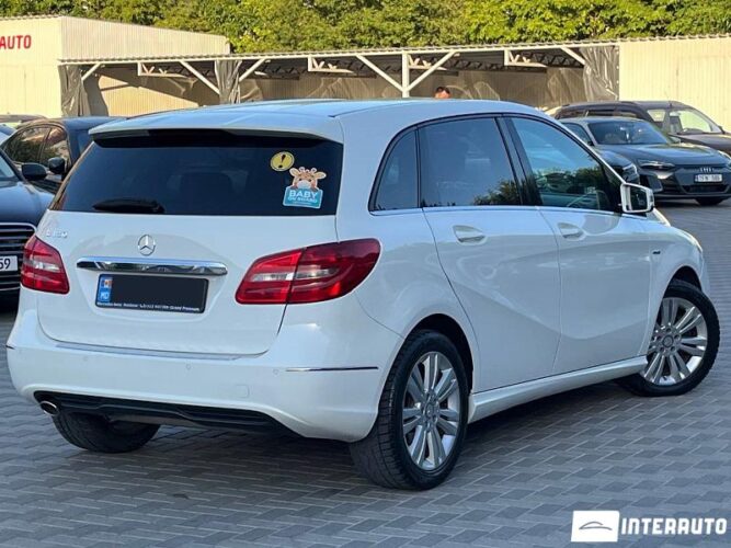 mercedes B 180 2012