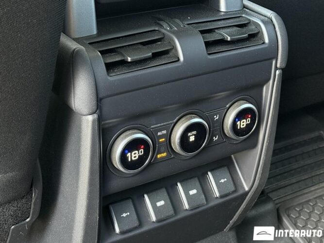 land rover Defender 2020