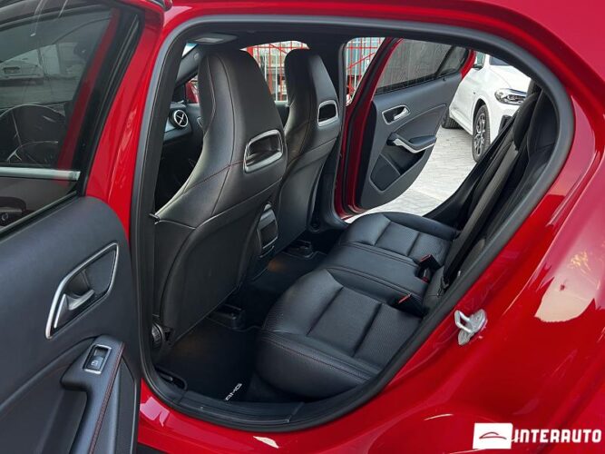 Mercedes GLA 200 48 mercedes GLA 200 2016