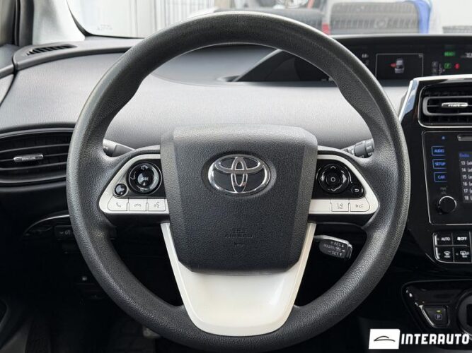 Toyota Prius 41 toyota Prius 2018