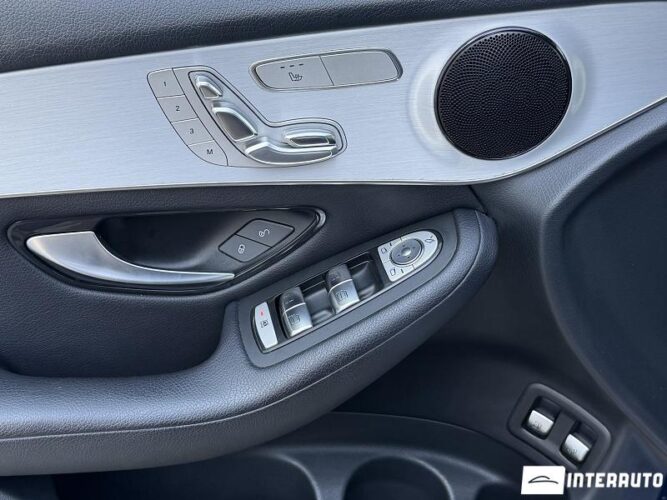 Mercedes GLC 350e 41 mercedes GLC 350e 2019