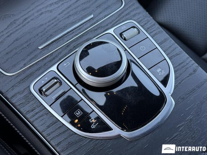 Mercedes GLC 350e 49 mercedes GLC 350e 2019