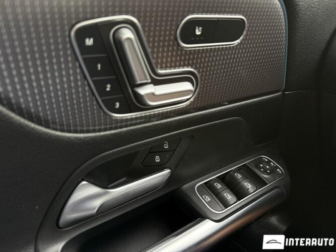 Mercedes B 180 38 mercedes B 180 2018