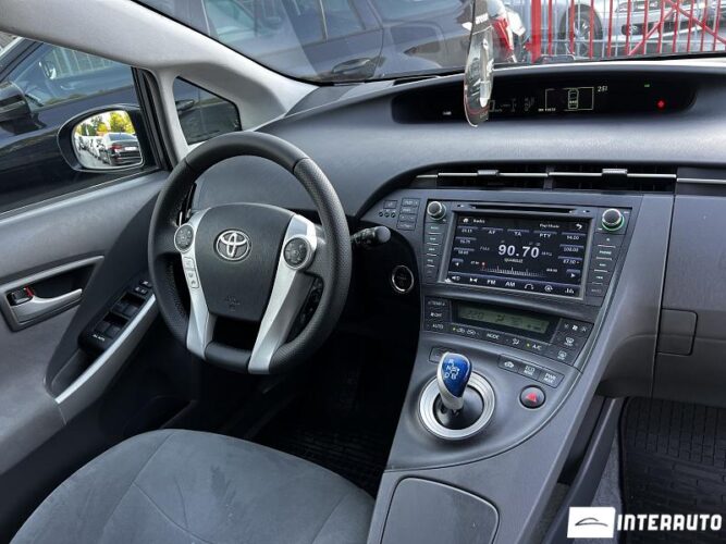 Toyota Prius 34 toyota Prius 2010