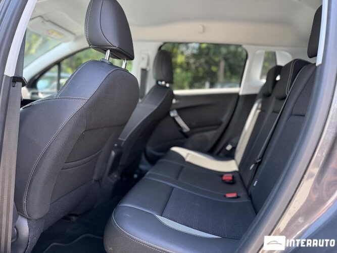 Peugeot 2008 41 peugeot 2008 2019