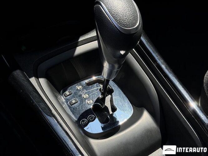 Peugeot 2008 37 peugeot 2008 2019