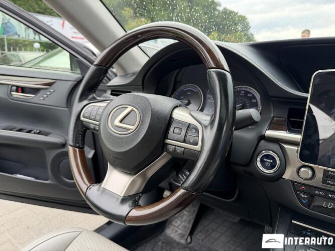 lexus ES 300h 2018