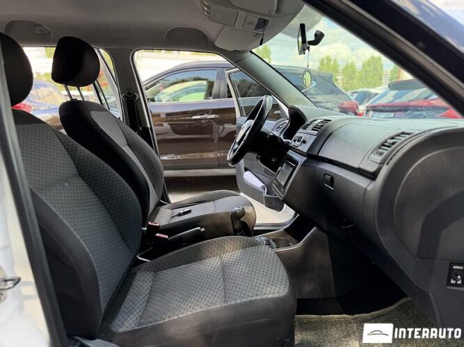 Skoda Fabia 47 skoda Fabia 2010