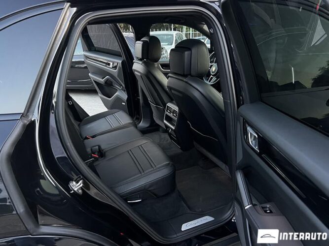 porsche Cayenne 2019