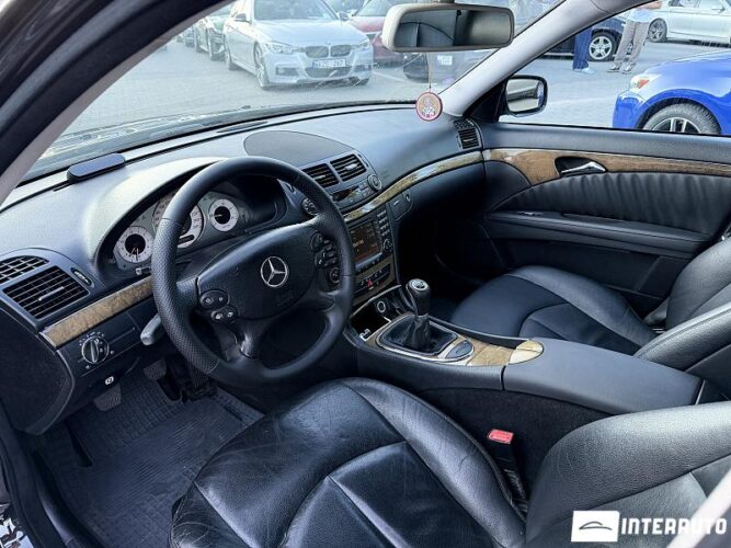 Mercedes E 220 30 mercedes E 220 2009