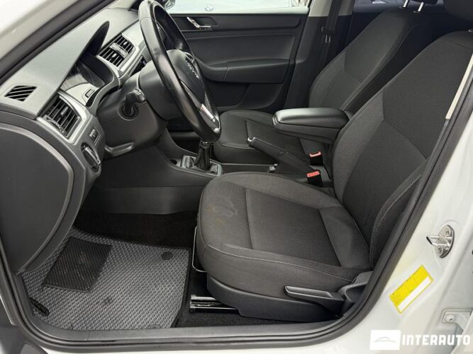 Skoda Rapid 35 skoda Rapid 2015