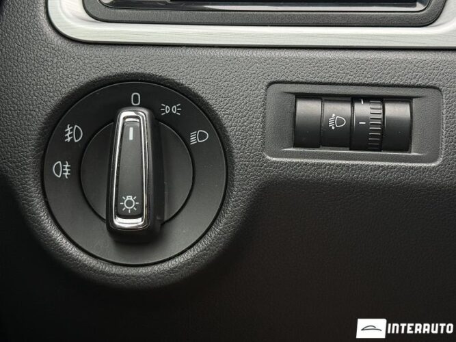 Skoda Rapid 39 skoda Rapid 2015