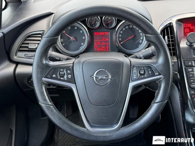 Opel Astra 35 opel Astra 2013