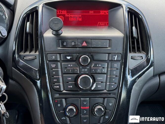 Opel Astra 37 opel Astra 2013