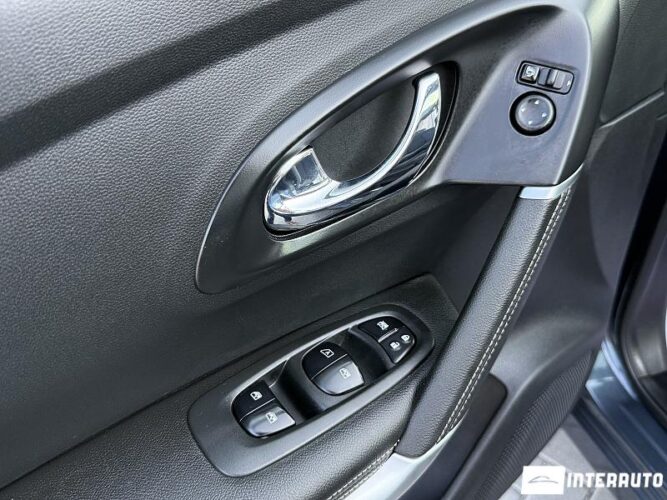 Renault Kadjar 49 renault Kadjar 2016