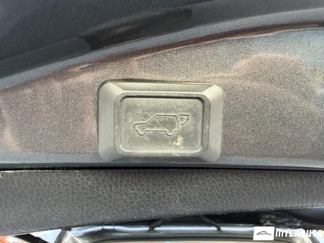 Toyota Rav-4 53 toyota Rav-4 2016