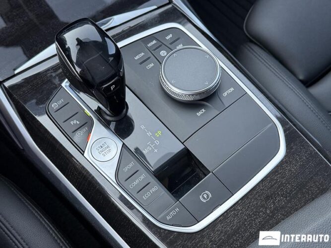 BMW 330 44 bmw 330 2019