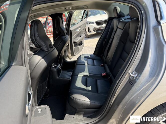 Volvo S 60 38 volvo S 60 2020