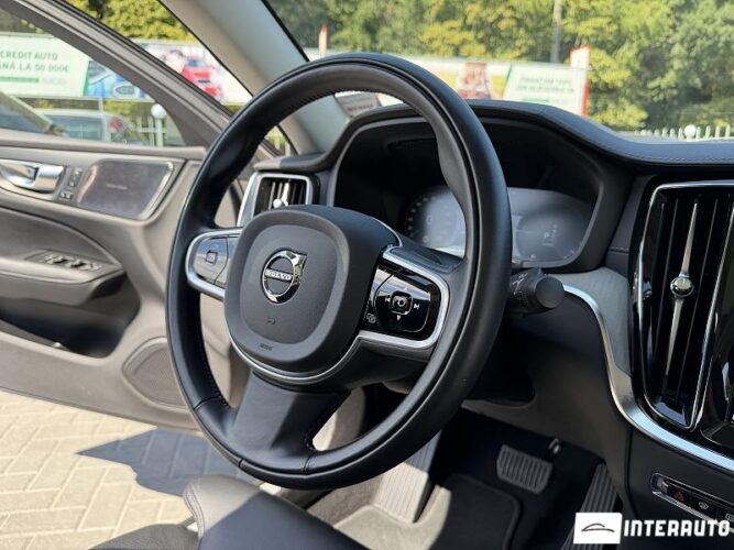 Volvo S 60 44 volvo S 60 2020