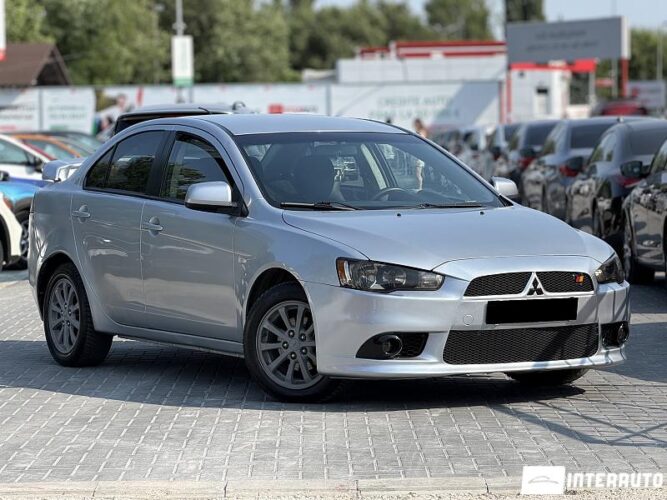 Mitsubishi Lancer 2013 doar la InterAuto