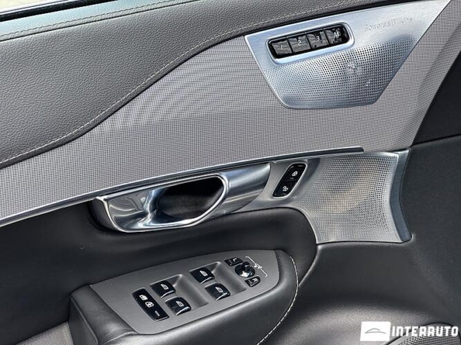Volvo XC 90 62 volvo XC 90 2019