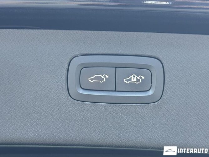 Volvo XC 90 64 volvo XC 90 2019