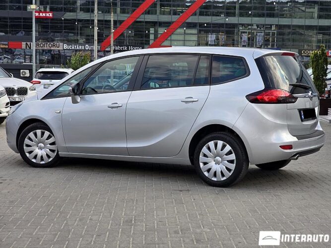 Opel Zafira 32 opel Zafira 2016