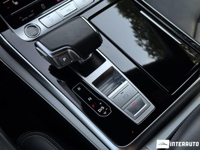 Audi Q7 61 audi Q7 2021