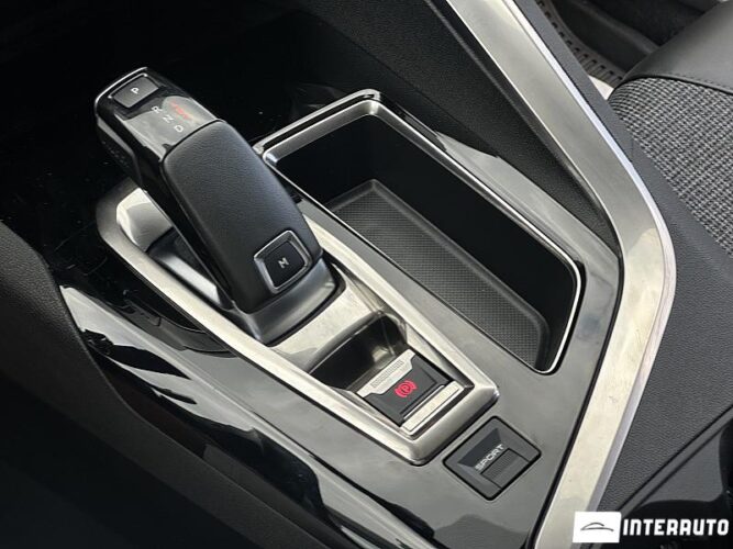 peugeot 5008 2020