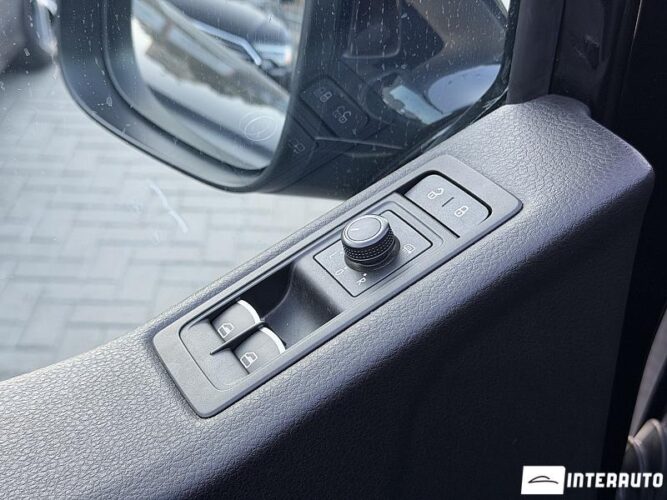 Volkswagen Multivan 43 volkswagen Multivan 2018