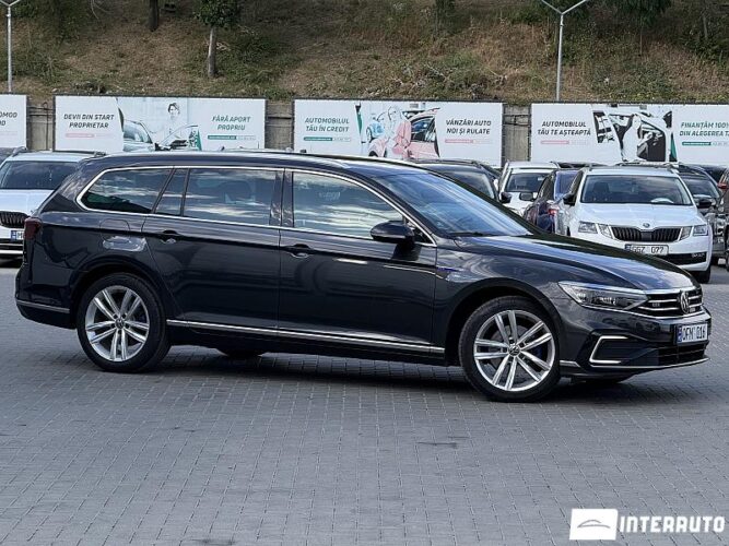 Volkswagen Passat GTE 2020 doar la InterAuto