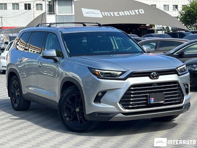 Toyota Grand Highlander 2024 doar la InterAuto