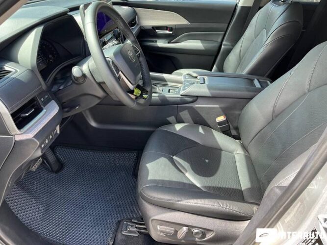 Toyota Grand Highlander 47 toyota Grand Highlander 2024