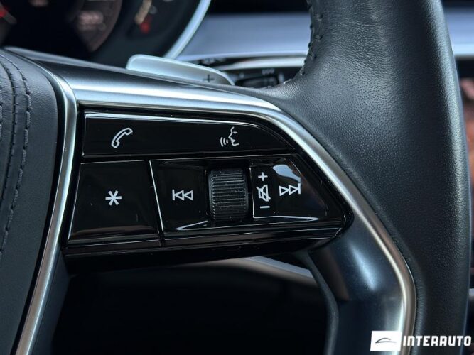 Audi A8 51 audi A8 2019