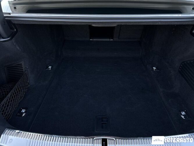 Audi A8 62 audi A8 2019