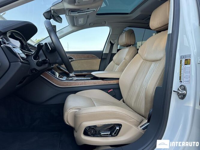 Audi A8 44 audi A8 2019