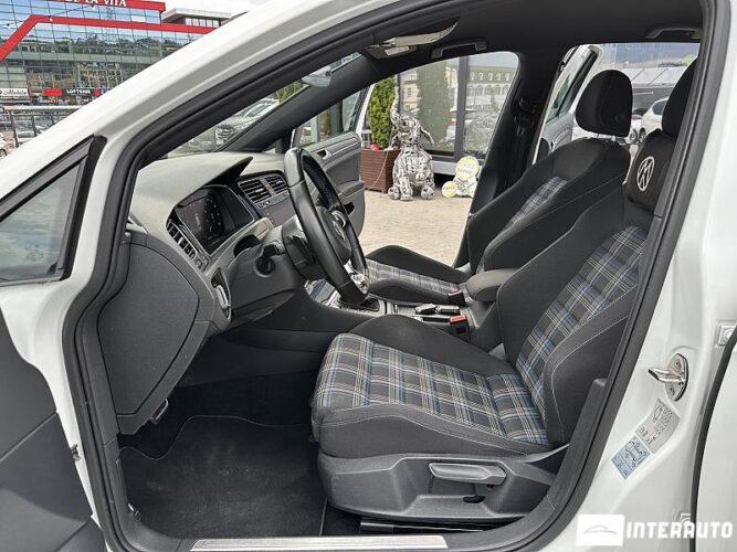 Volkswagen Golf GTE 36 volkswagen Golf GTE 2017