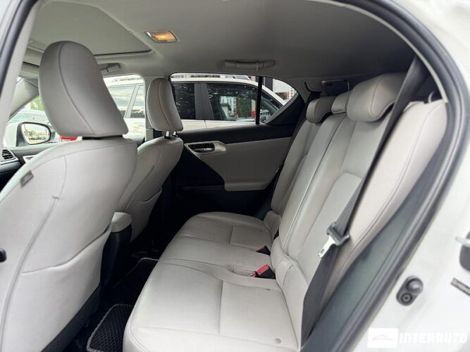 lexus CT 200h 2012