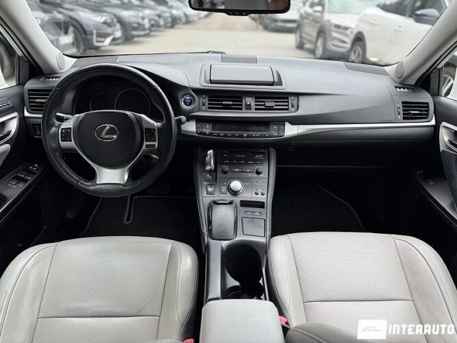 lexus CT 200h 2012